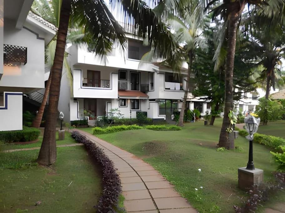 Riviera Hermitage Arpora Exterior photo