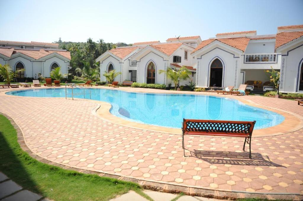 Riviera Hermitage Arpora Exterior photo